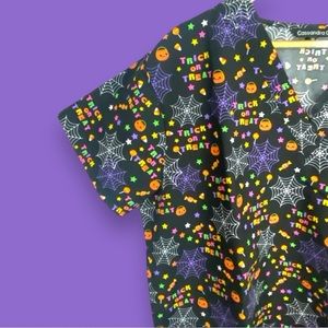 Halloween Spider Web Trick or Treat Women’s Scrub Top‎